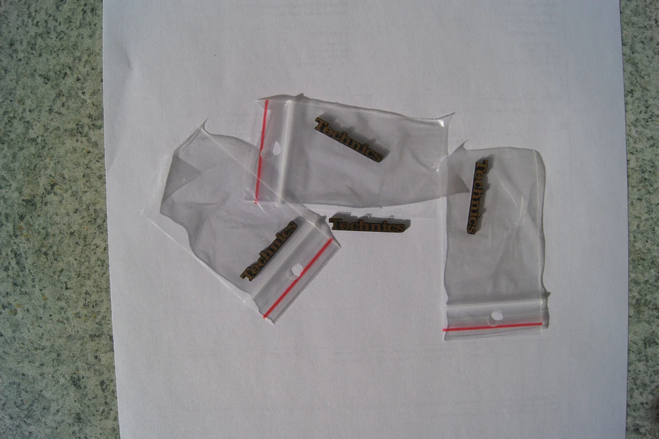 2 x Technics LOGO GOLD konvexer Aufkleber 30 x 5 mm - Bild 2 von 2