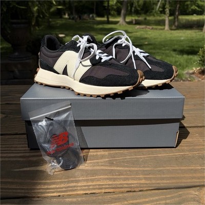 New Balance 327 Black White Gum Women's Suede Athletic Sneakers size women s 7.5
