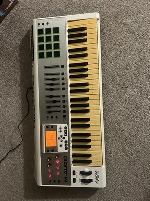M-Audio Axiom 49 MIDI Keyboard Controller   Used