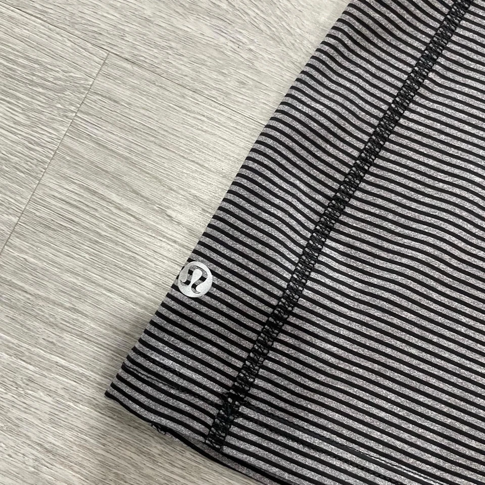 Camiseta Lululemon Barre None Regata Feminina 6 Sem Mangas Treino Yoga Academia Treino - Imagem 3 de 4