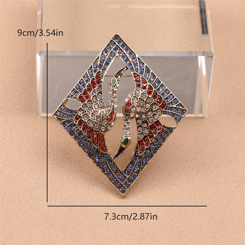 Heavy Industry Vintage Crane Brooch Animal Geometric Lapel Pin for Clothing
