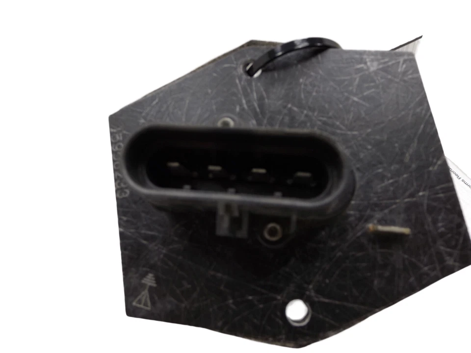 Chevrolet K1500 1995-1999 HVAC soplador motor resistencia usado OEM 15958233 Foto 2 de 4