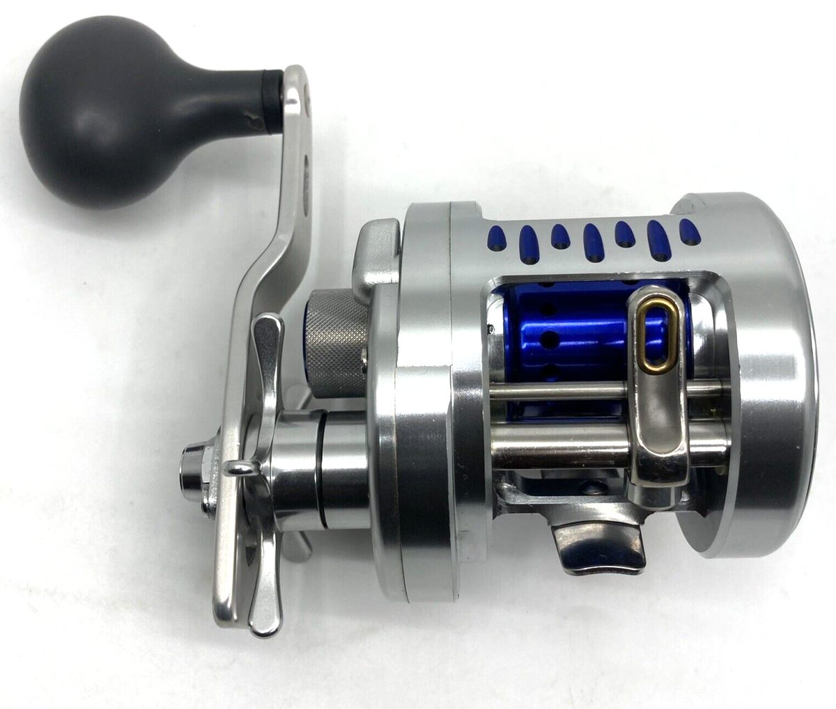 Shimano CALCUTTA CONQUEST 300 Type J Right Baitcasting Reel