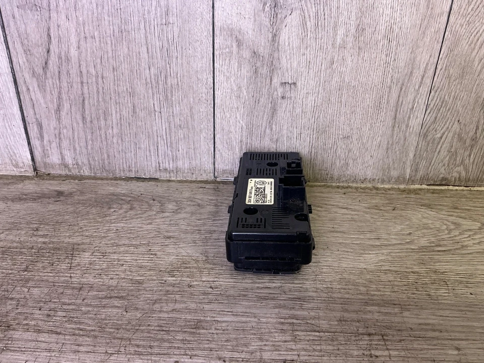 # 2018-2023 Volkswagen Atlas Rear Console Heater A/C control OEM3CN 907049 D - Изображение 4 из 4