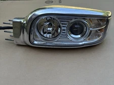 Peterbilt P54-6166-110 LH Drivers Headlamp Assembly 389,388 oem Paccar