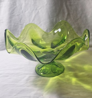 Viking Epic Green Glass Wavey 6 Petal Footed Compote MCM Bowl Dish 1960's