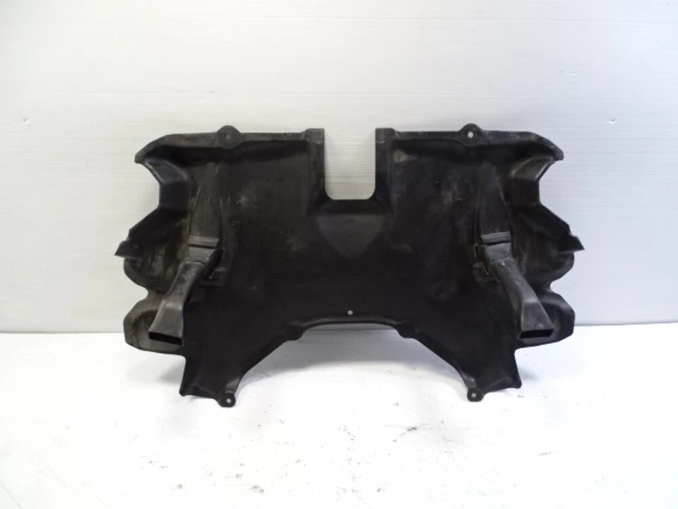 Mercedes R230 SL55 SL500 брызговик, центральный передний, 2305240730 - Изображение 2 из 3