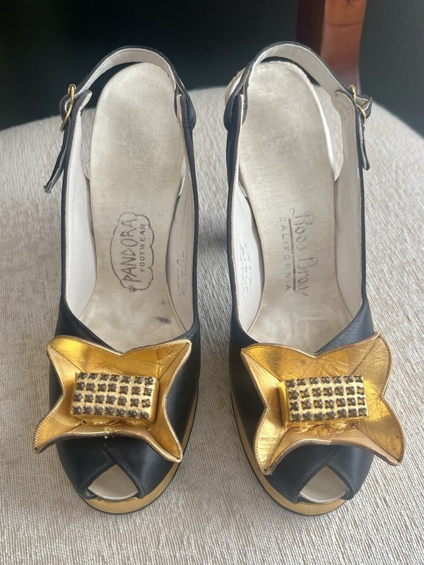 Vintage Roos Brothers Pandora Footwear (1940’s ?) Size 5 1/2 B