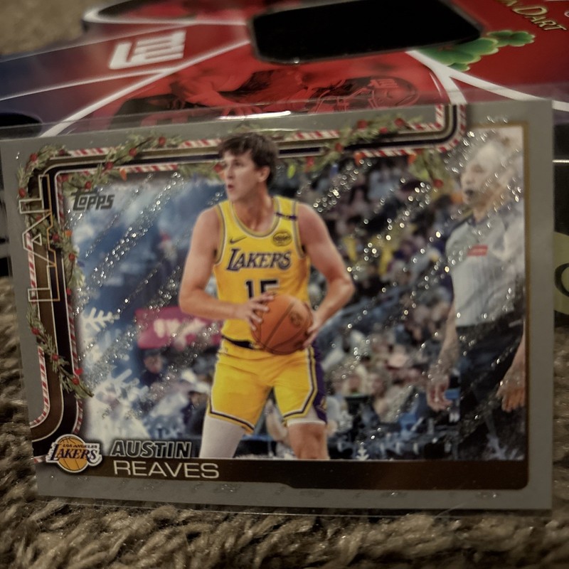 2025-26 Topps Holiday - Austin Reaves #H120 Holiday Silver Glitter