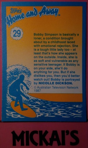 TOPPS "HOME AND AWAY" TRADING CARD # 29 Australian Television Network 1987 MINT - Picture 2 of 2