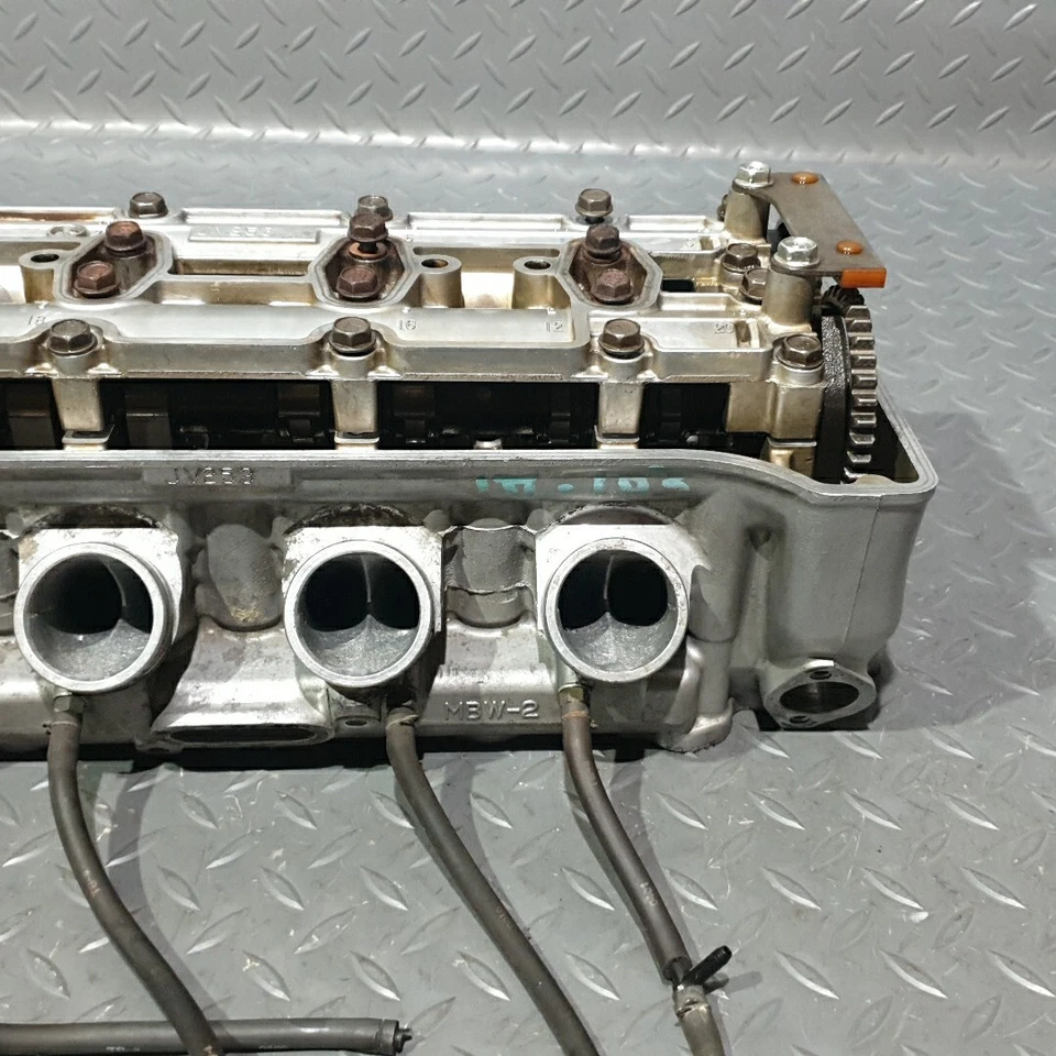 ♻️ Honda CBR 600 F4 FX FY 1999 - 2000 Cylinder Head with Camshafts & Valves ♻️ - Image 3 of 4