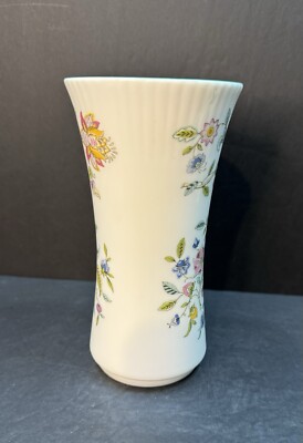 MINTON HADDON HALL 陶磁器 花 置物イギリス雑貨(メ1256) ブランドのギフト MINTON HADDON HALL 陶磁器 花 置物イギリス