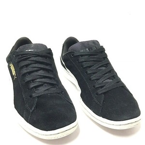 black suade pumas