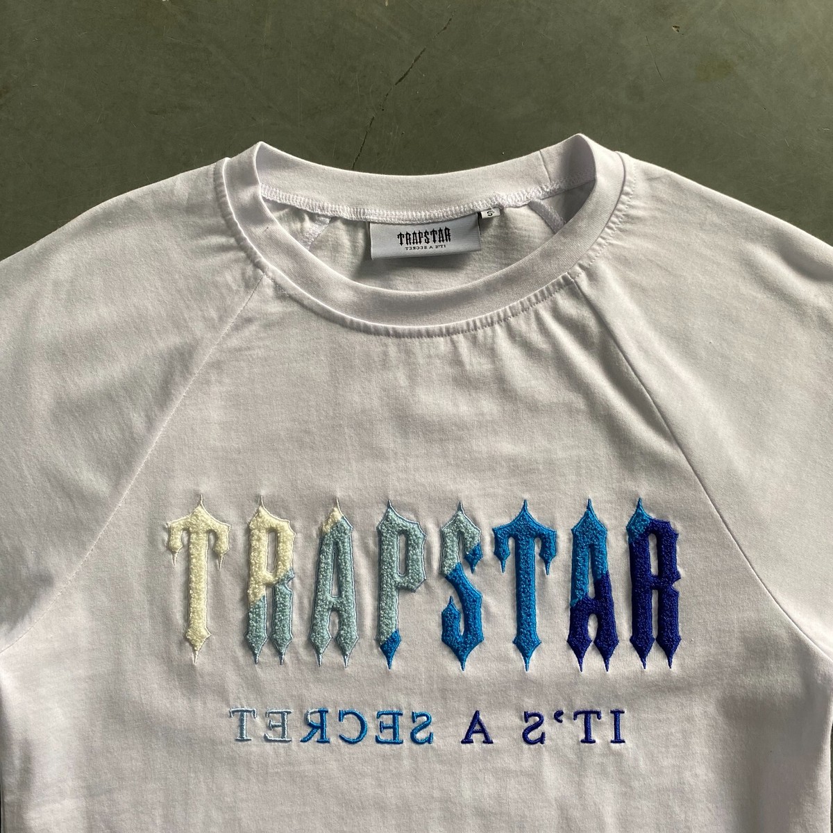 Brand New Trapstar Chenille Decoded Short Set Ice Flavour Brand New Trapstar Chenille Decoded Short Set Ice Flavour