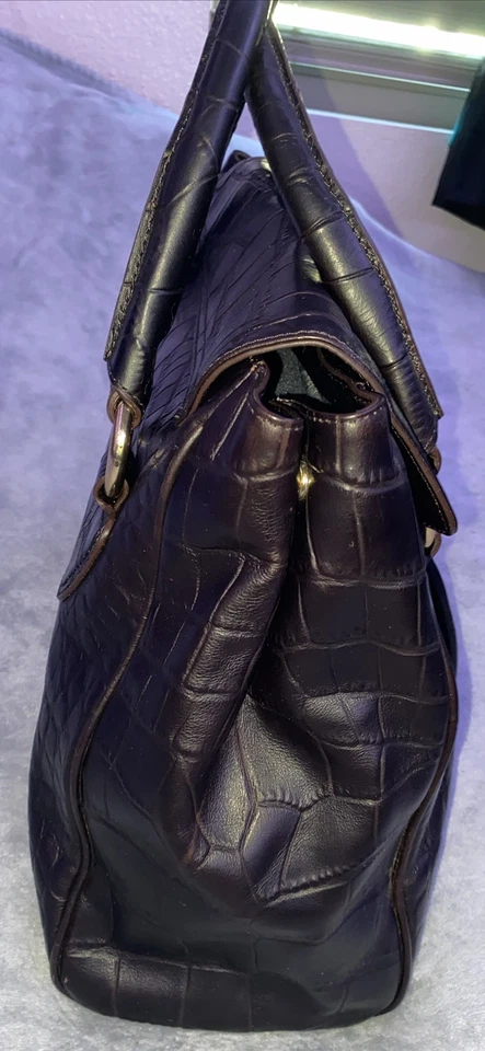 Bolsa Roberto Cavalli marrom escuro couro crocodilo em relevo com ferragens douradas GG - Imagem 3 de 4