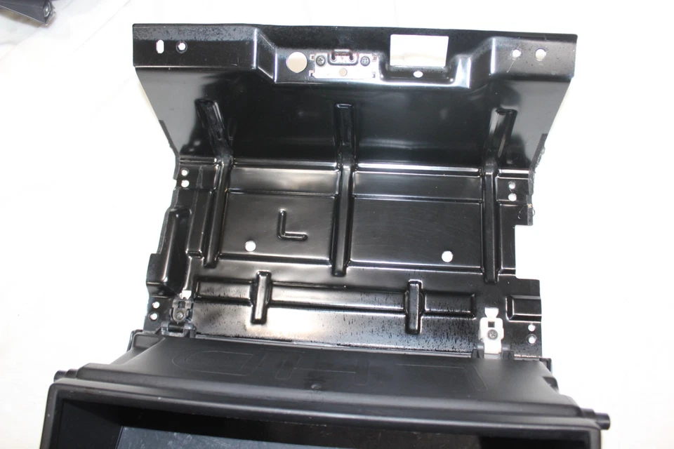 94-97 Nissan HARDBODY D21 Pickup GLOVEBOX Glove Box w/ Latch BRACKET & Stops - Image 2 of 4