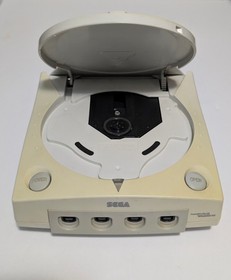 SEGA Dreamcast HKT-3020 Console 7 Games 2 Controllers & VMUs Tested Working