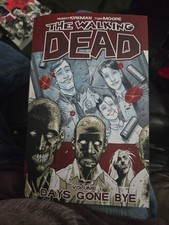 The Walking Dead Volume 1 TPB 1st Printing Robert Kirkman Tony Moore