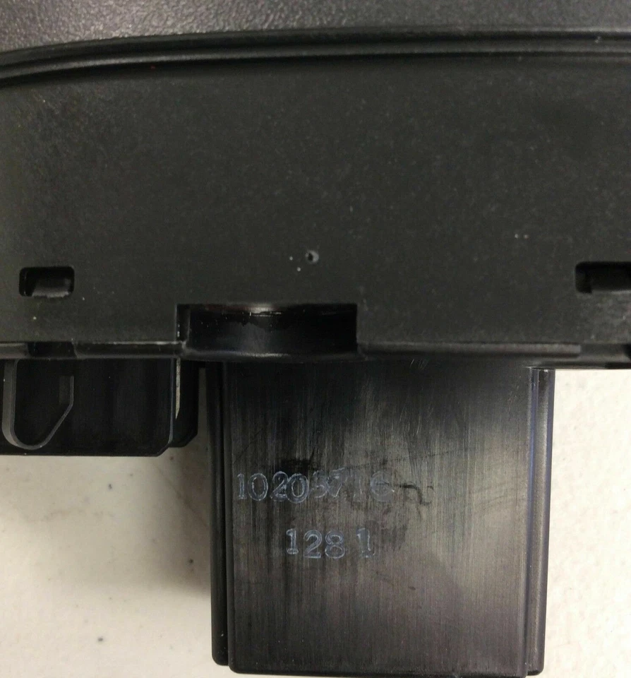 Interruptor de faros OEM DS-627 NUEVO PONTIAC GRAND PRIX (1991-1993) Foto 2 de 4