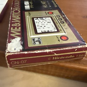 NINTENDO GAME & WATCH  HELMET  GOLD BOXED WITH MANUAL 1981 Working