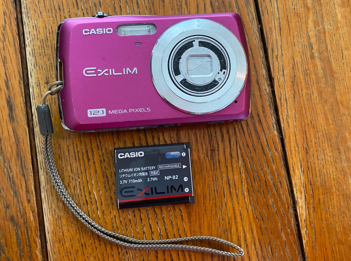 Casio Exilim EX-Z35 Digital Camera 12.1MP Magenta 3x Zoom Compact