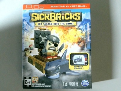 Spin Master Sick Bricks Captain Blockbeard vs Greatbite Shark Set