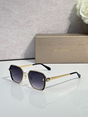 Bulgari Women's Sunglasses Model: BV40095 Size: 54-19-145