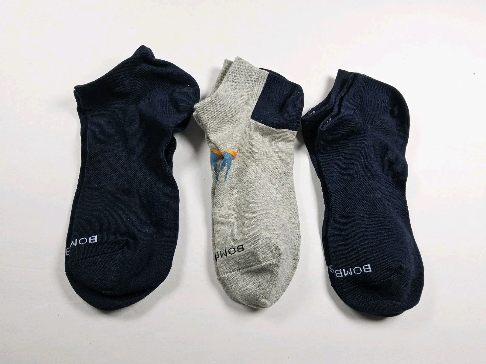 Bombas Lightweight Camel & Navy Ankle Socks Lot Of 3 Size M
