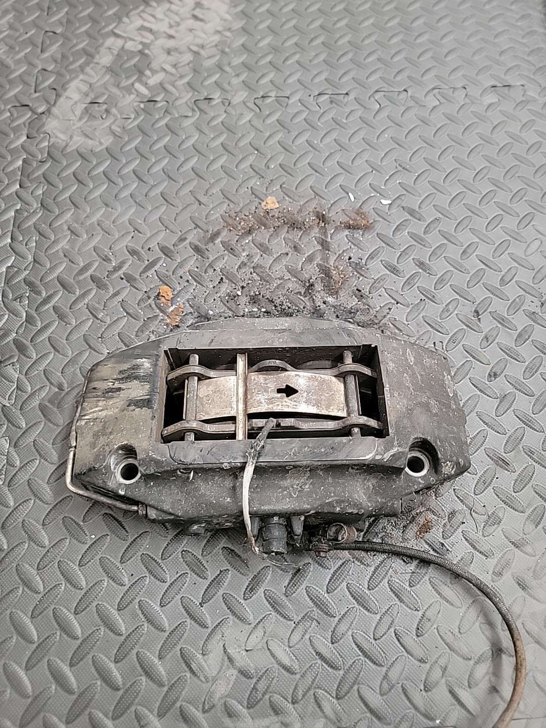 McLaren 570gt 2017 Front Left Driver Side Brake Caliper 