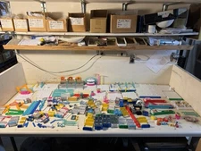 Big Lot Of Zuru Foodie Mini Brands Mini Mart Accessories 125+ Pcs Carts Shelves