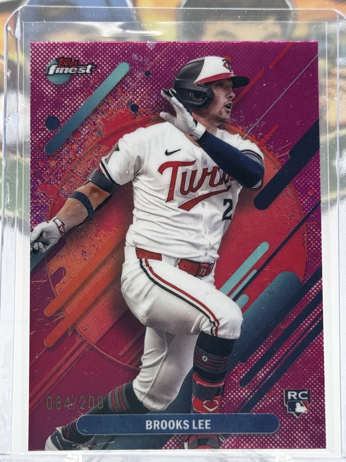 2025 Topps Finest - Rare Brooks Lee #299 Magenta Refractor 084/200 (RC)