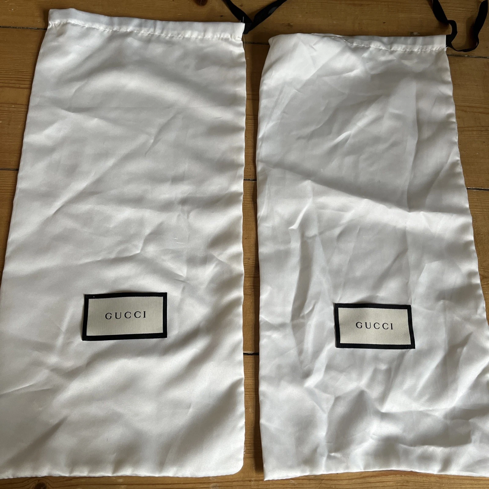 sac à poussière chaussure satin gucci x 2