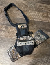 Easton Flipside 4-Tube Arrow Hip Quiver & Belt Realtree Camo RH/LH