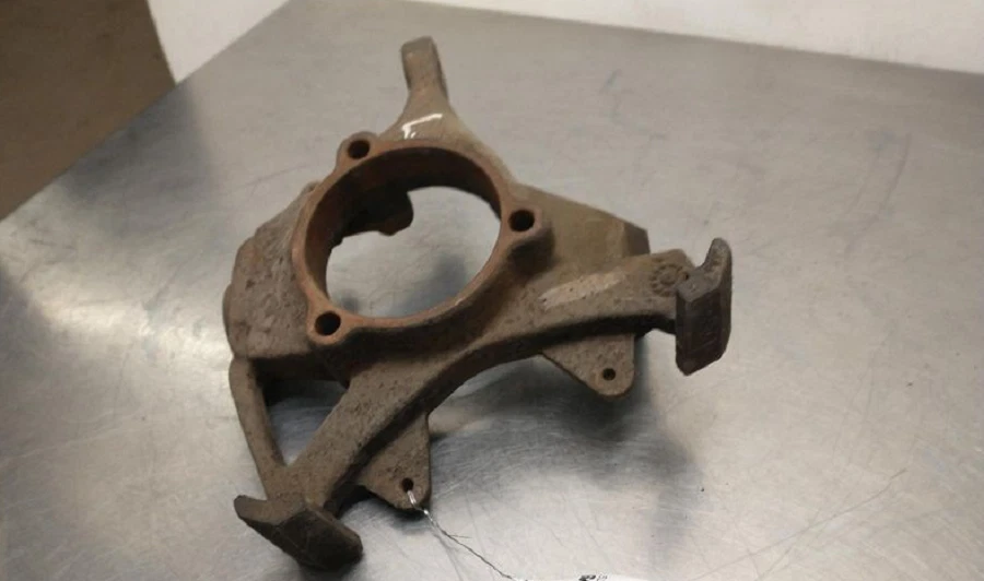 1990-2001 Jeep Cherokee Driver Left Front Spindle Knuckle OEM - Image 3 of 4