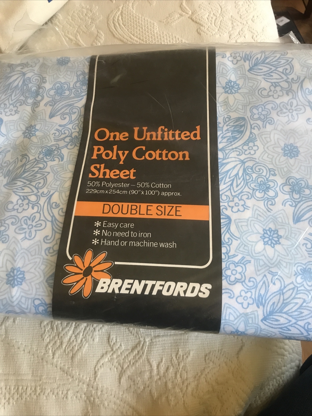 2 VINTAGE BRENTFORD NYLONS DOUBLE SHEETS & PILLOWCASE SET, BLUE/WHITE