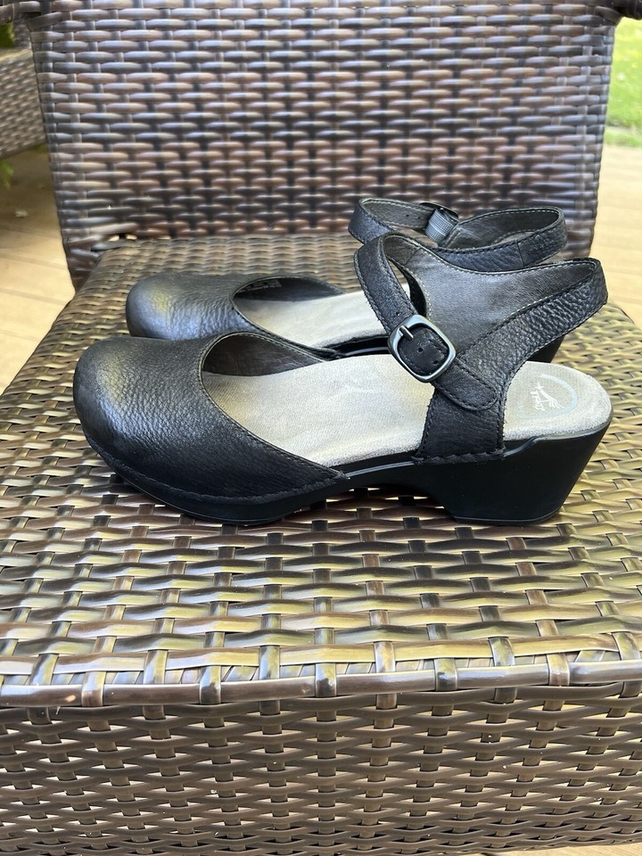 Dansko Sam Mary Jane Black Soft Full Grain Strap Clog Sz 39 EU 8.59 US