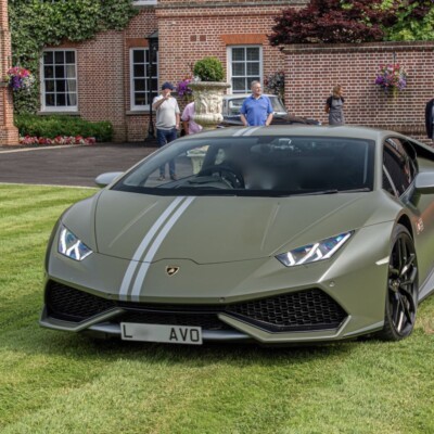 Lamborghini Huracan Avio ohne Löcher vorderer Kennzeichenhalter, Schnellspanner