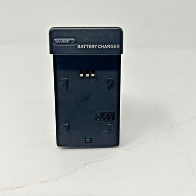 DSTE Travel Battery Charger AC 100V-240V 50/60Hz Folding Plugin - TESTED