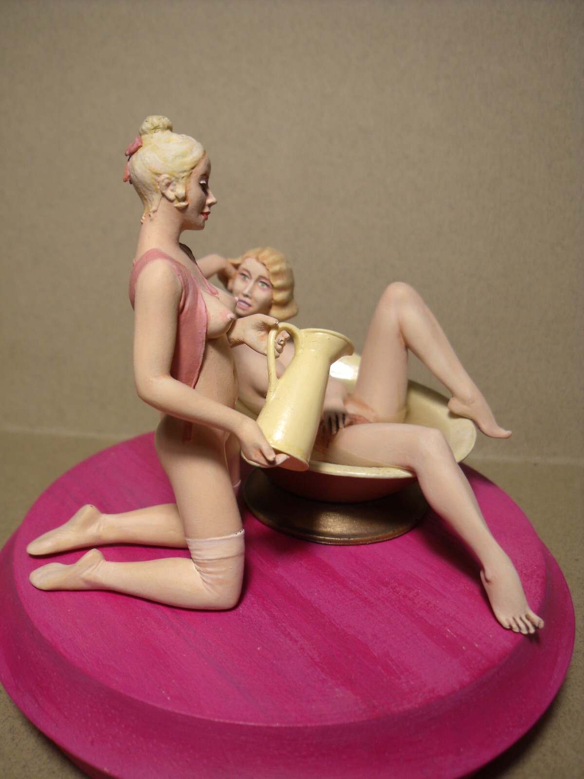 Kit figurines 1/18 Audrey et Margot Werk de haute précision pour collectionneurs