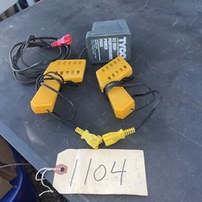 Tyco x2 High Performance Power Pack 631  2 slot car hand controllers