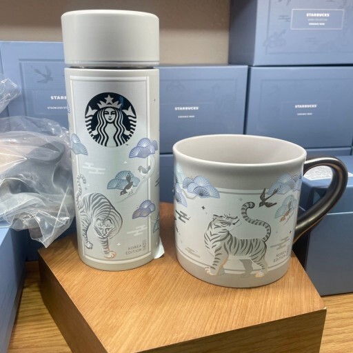 STARBUCKS Korea 2024 Hojakdo(Magpies & Tiger Painting) Tumbler