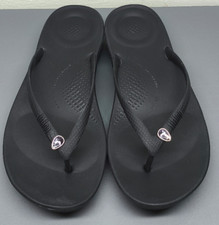 Image of FitFlop IQUSHION Ergonomic arch support black gemstone sandals Flip Flops size 4