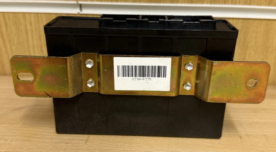 Bomba de techo convertible Renault Megane unidad de control de techo ECU 81050783 1996 - 2002 Foto 3 de 3