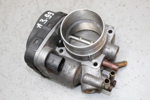 Drosselklappe 06A133062A Audi A3 8L Bj.99