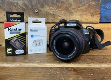 Nikon D3000 10.2MP Digital SLR Camera w/ AF-S DX Nikkor 55-200mm G VR Lens