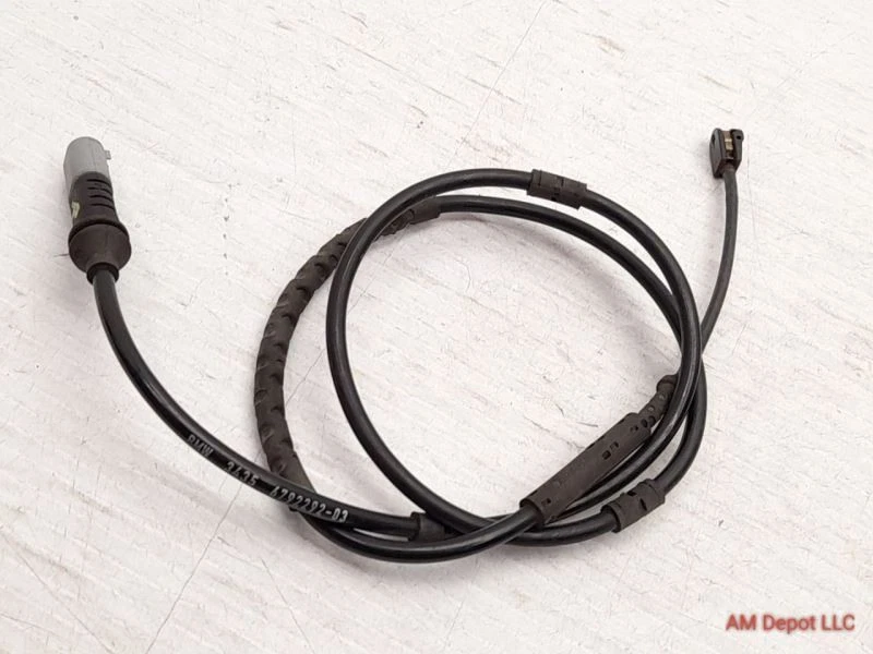 Sensor de desgaste de pastillas de freno traseras BMW 328i 328xi 335xi 335i F30 2014 34356792292 Foto 2 de 4