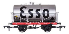 Dapol OO 14T Tank Wagon Class A Esso Silver 2985