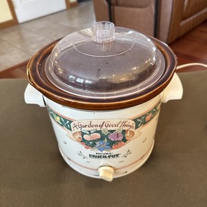 Replacement Plastic Lid or Knob, Rival Slow Cooker, 70s-1980s 2 1/2 Qt