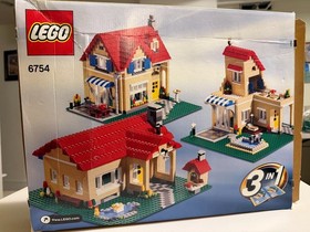LEGO CREATOR: Family Home (6754) - Excellent Condition, 100% Complete w/ Box