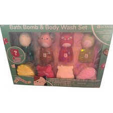 8 pc Squishmallows Bath Bomb and Body Wash Set
